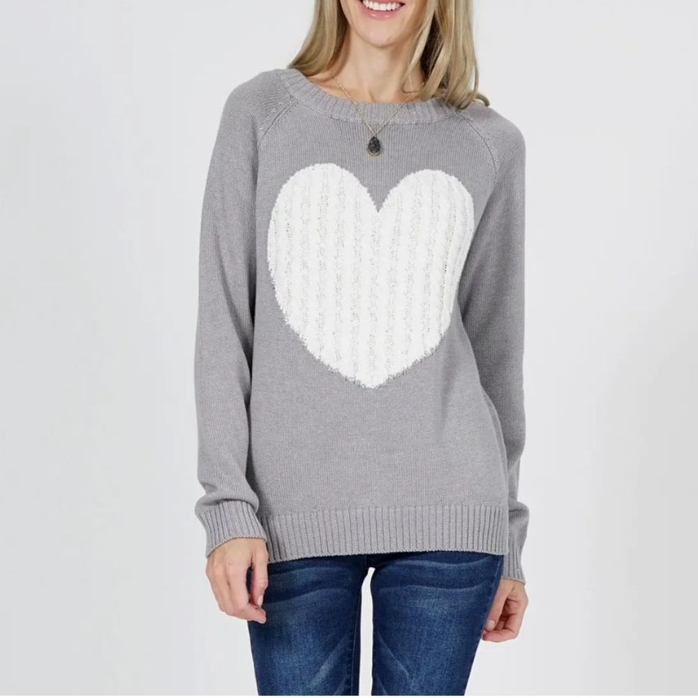 Heart Sweater Gray And White Sz XL 100% Acrylic Soft Cozy Valentine Minimalist